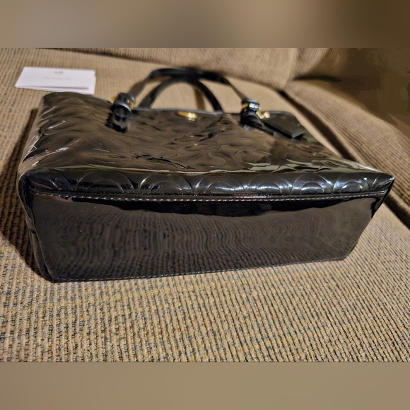 Coach Peyton Satchel/Small Tote Embossed Patent Black leather F50540 EUC - Picture 12 of 16